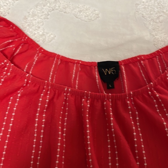 Red Top - Picture 4 of 7